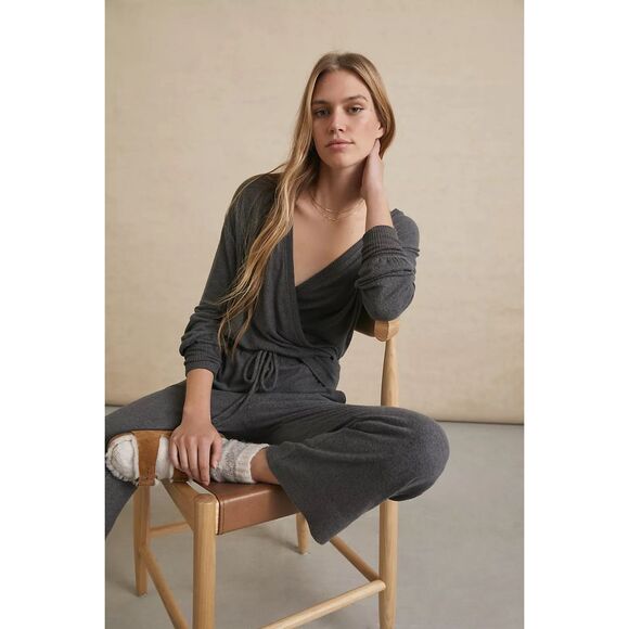 Anthropologie Tops - ✨Anthropologie Rocio Surplice Grey Sz Medium Top✨